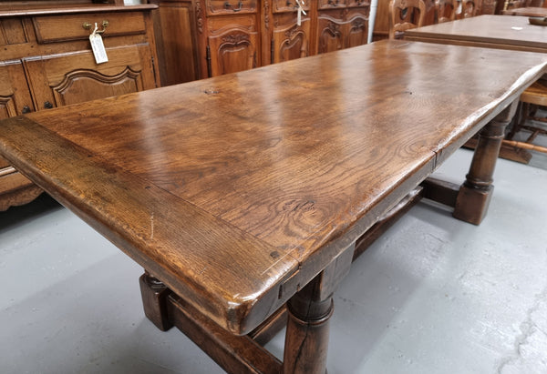 Lovely vintage French dark Oak pedestal base Farmhouse table. It can comfortable sit eight and it is in good original condition.