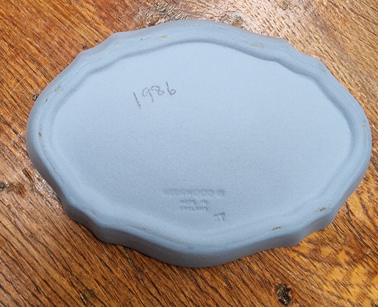 Pretty Oval Blue-White Wedgwood Jasper Ware Small Bowl | Antique & Vintage | Moonee Ponds Antiques | Australia Wide Delivery