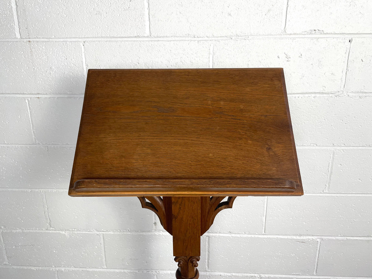 Rare French 19th Century Oak Book Lectern With Superb Detail