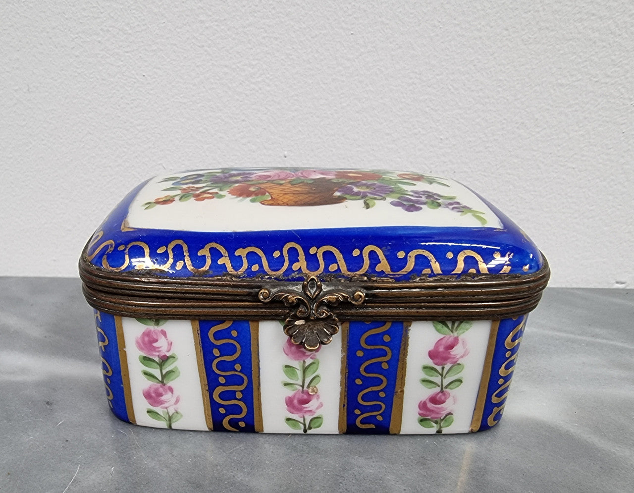 Lovely Antique Limoges Style Hand Painted Porcelain Casket Trinket Box