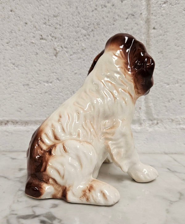 Vintage Sylvac England Pottery, Cocker Spaniel, Model 18 with a Gloss finish. Appealing expression. Please see photos as they form part of the description.