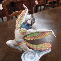 Stunning Royal Doulton Figurine