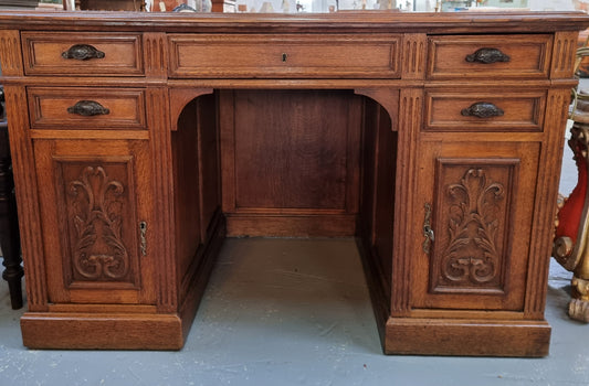 Superb French Oak Beautifully Carved Desk