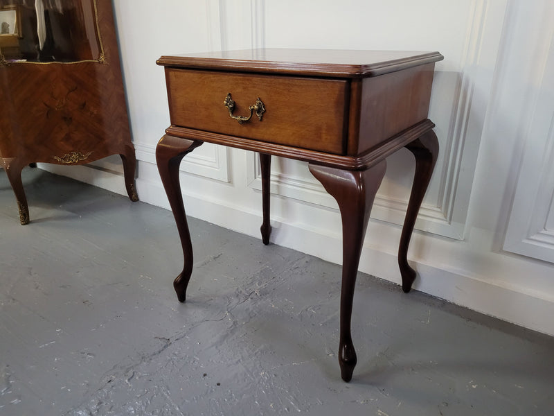 Vintage Mahogany single drawer cabriole leg bedside table. It has been sourced from locally and is in good original detailed condition.