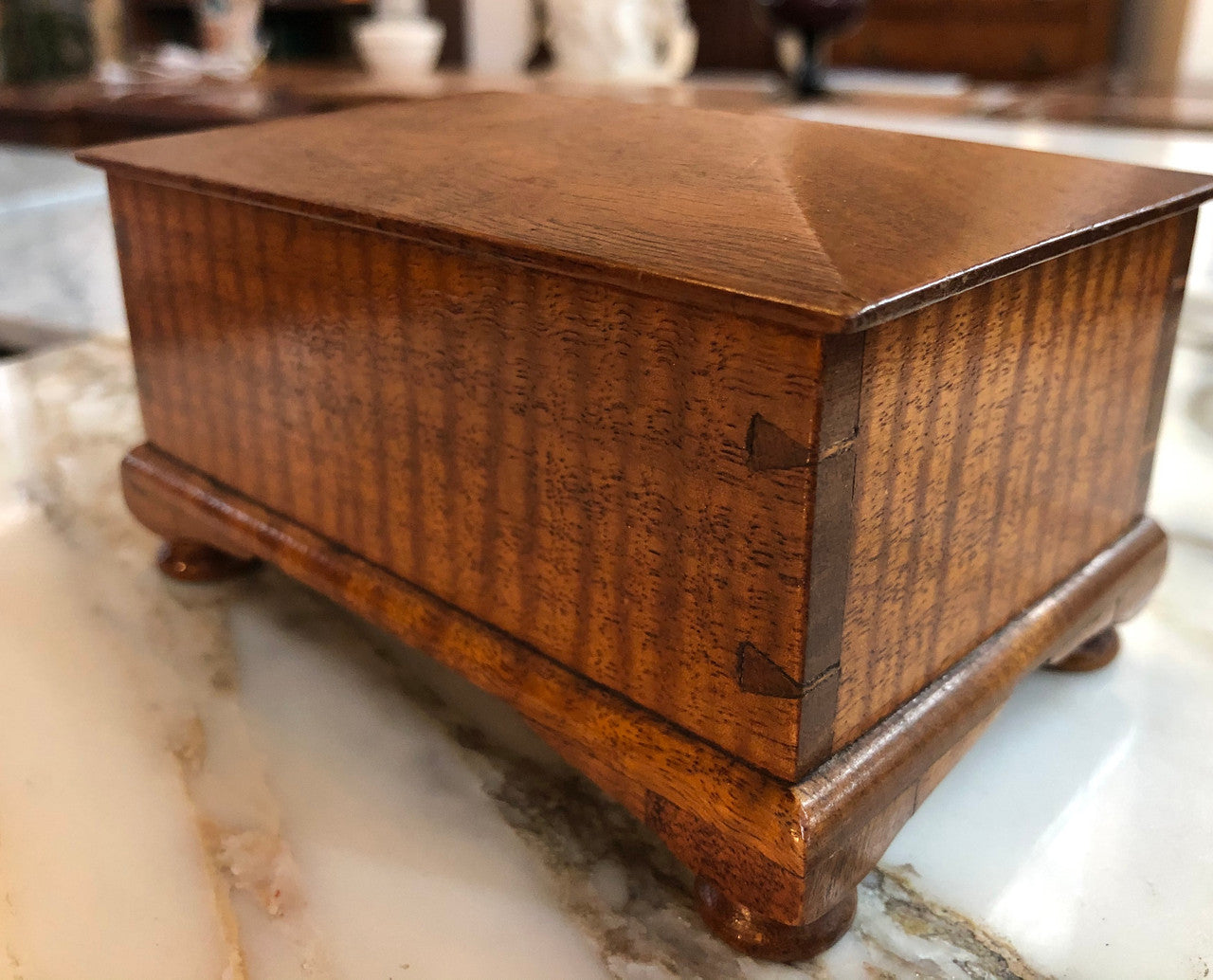 Australian Silky Oak Lidded Wooden Box | Antique & Vintage | Moonee Ponds Antiques | Australia Wide Delivery