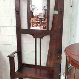 Simple Hallstand