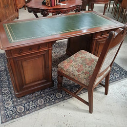 French 19th Century Walnut Pedestal Desk