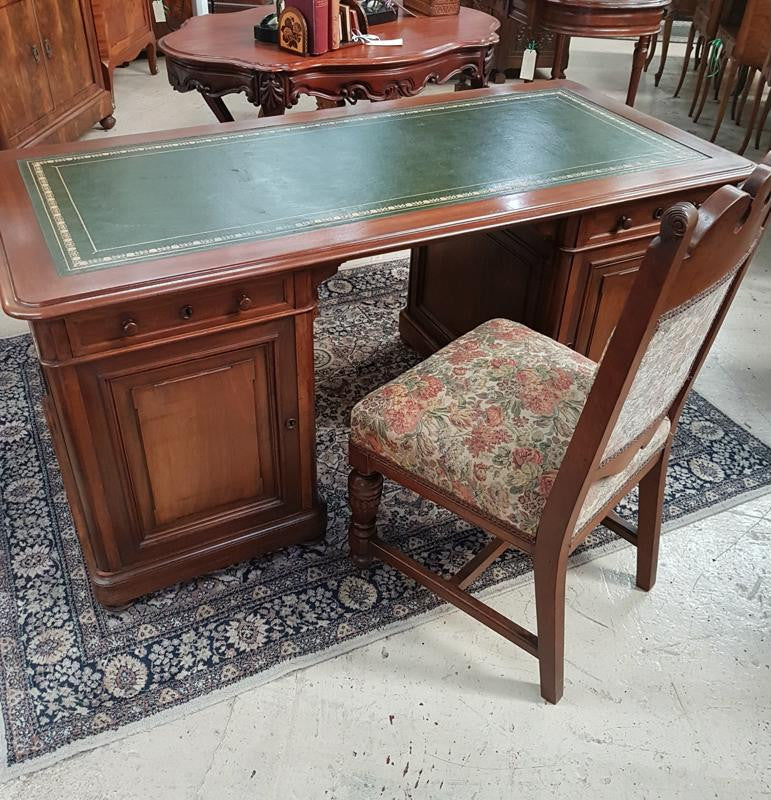 French 19th Century Walnut Pedestal Desk