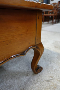 French Provincial Style Coffee Table | Antique & Vintage | Moonee Ponds Antiques | Australia Wide Delivery