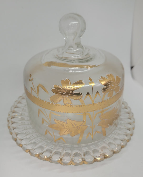 Victorian etched glass top and pressed glass base cheese/butter dish and cover. It is in good original condition please view photos has they help form part of the description.