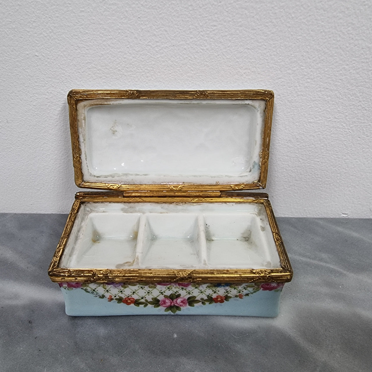 Beautiful Rare Antique German Porcelain Limoges Style Stamp Box
