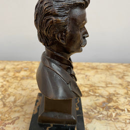 Late Victorian Bramer bust of Johan Strauss on a Portoro marble base in good condition.