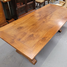 Vintage custom made fruitwood pedestal dinning table, comfortable fits 8-10 people. In good original condition. Sourced locally. Please see pictures to form part of the description.