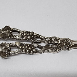 Antique Silver Plate grape shears. It has been sourced from locally and is in good original condition. Please see pictures to form part of the description.