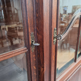 Late 19th Century French Oak three door bookcase. It has fully adjustable shelfs and is in good original detailed condition.