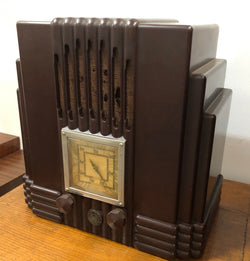 AWA 'The Fisk Radiolette' Empire State Radio Bakelite | Antique & Vintage | Moonee Ponds Antiques | Australia Wide Delivery