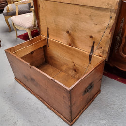 Pine Trunk-Blanket Box