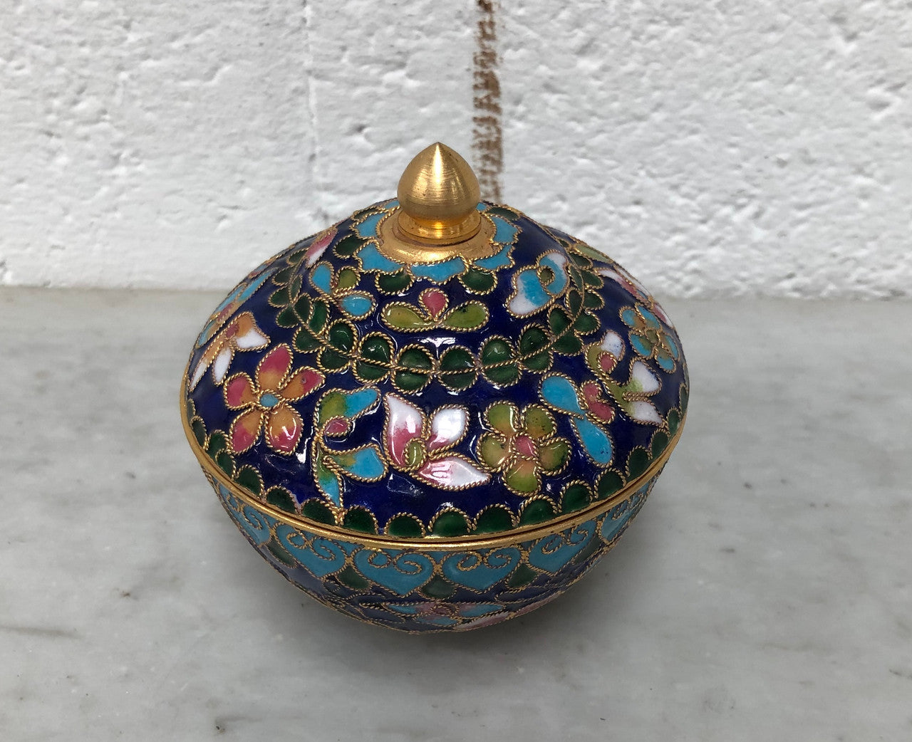 Very good quality Vintage Champleve enamel lidded bowl. In good original condition.