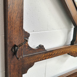 Beautiful Oak Antique Jacobean hall stand, with barley twist leg and a drawer for storage in very good original detailed condition condition.