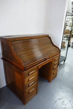 An Antique American Oak Cutler Roll Top Desk | Antique & Vintage | Moonee Ponds Antiques | Australia Wide Delivery