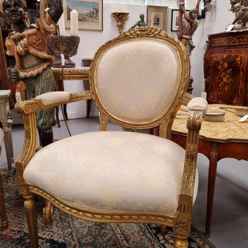 French Louis XVI style salon lounge suite with amazing like new upholstery. In good original condition and with like new fabric upholstery with very little sign of use. Please request more photos if required as they help form part of the description.