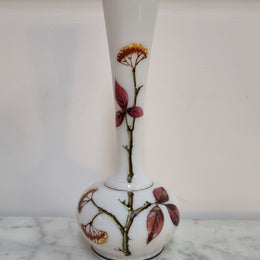 Decorative Antique floral hand painted milk glass vase in good original condition, please view photos as they help form part of the description.