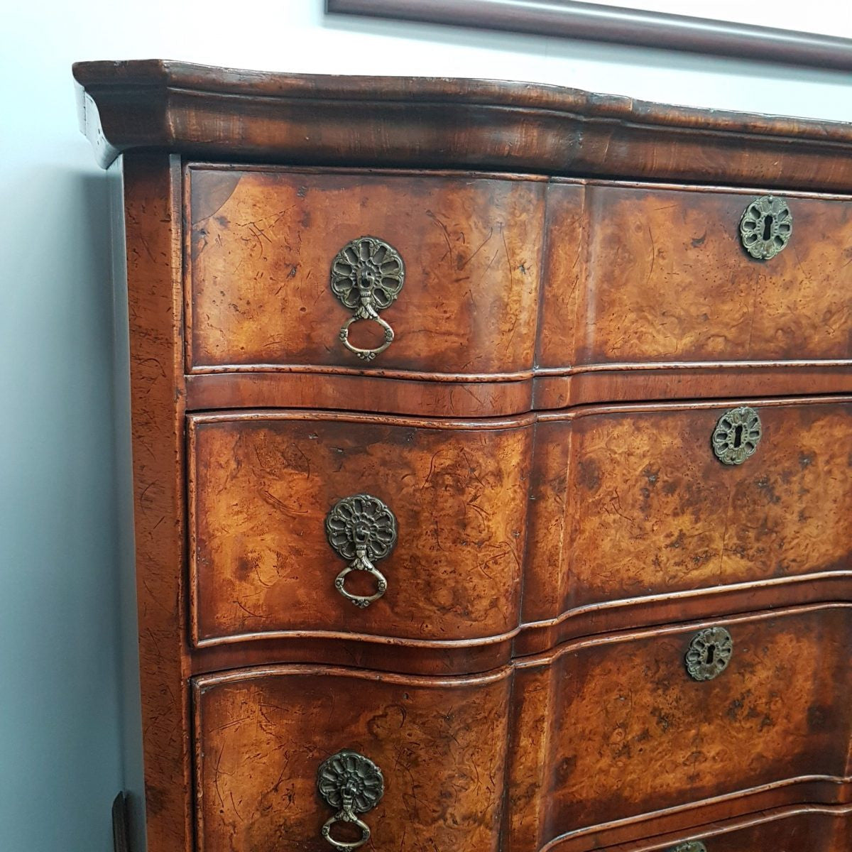 Georgian Serpentine Chest Of Drawers