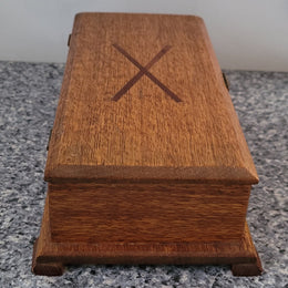 Vintage Silky Oak and Cedar jewellery box with red velvet lining. It is in good original condition, please view photos as they help form part of the description.