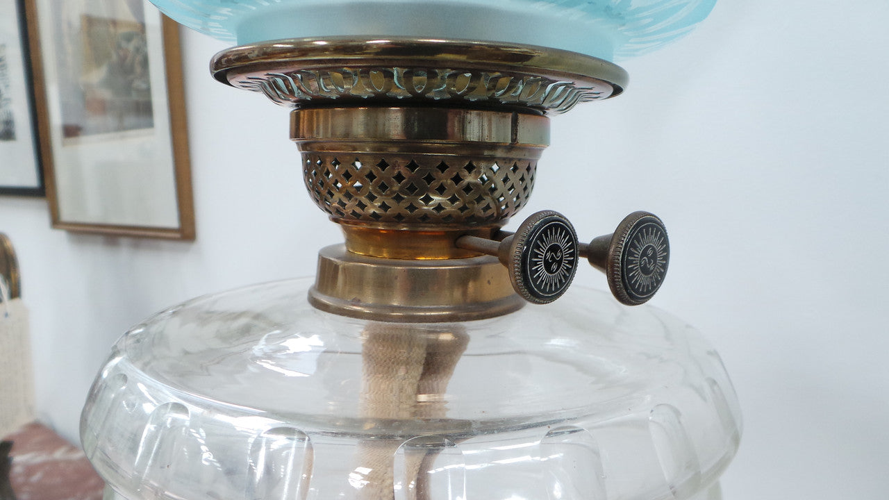 Victorian Kerosene Lamp-1