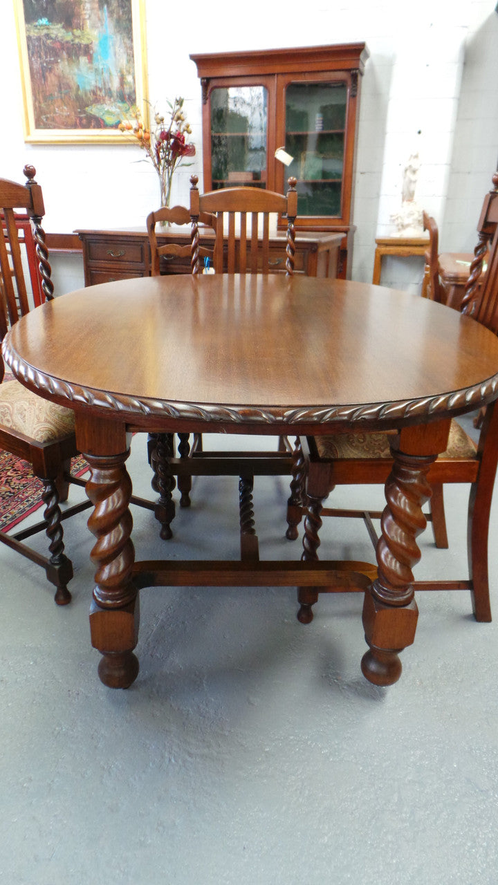 Beautiful Antique Jacobean Oak Dining Table And Chairs