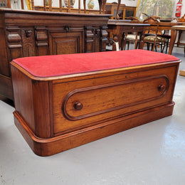 Victorian Cedar blanket box seat with lovely upholstery. This beautiful seat could be used in a bedroom in front of a bed or a hallway to store shoes and sit on when putting them on. It is in good original condition, please view photos as they help form part of the description.