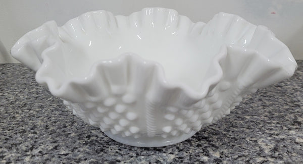 Charming frilled edge “Fenton” milk glass bowl. It is in good original condition, please view photos as they help form part of the description.