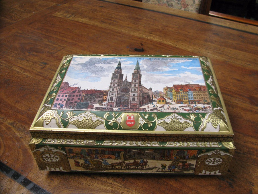 Vintage Tin Chest-2