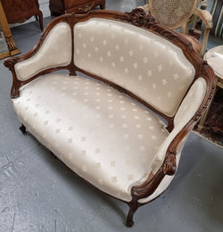 Pretty French Louis XV Style Small Walnut Settee with Very Good Upholstery | Antique & Vintage | Moonee Ponds Antiques | Australia Wide Delivery