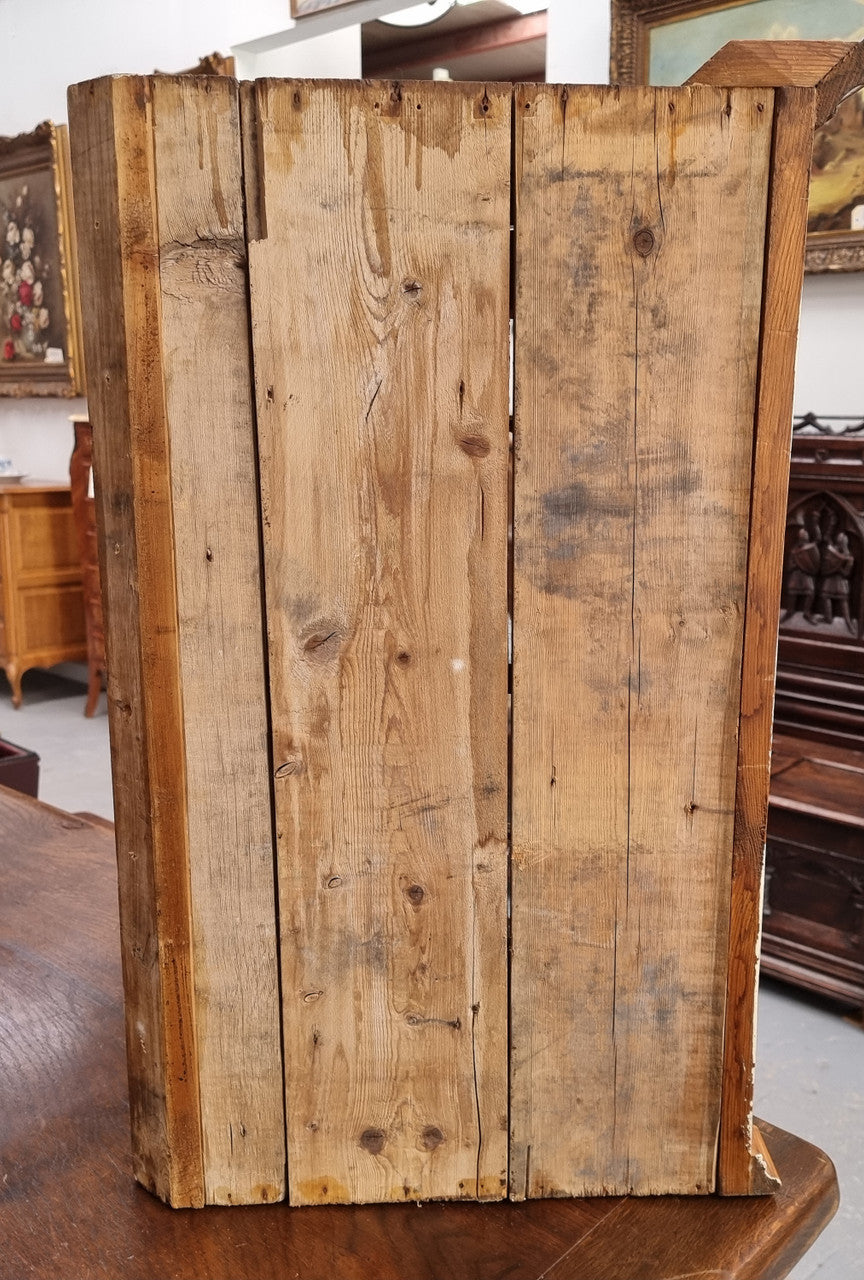 Vintage Victorian style pine corner cabinet with 2 shelves for display in good original condition.