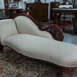 Beautiful Victorian Cedar Chaise Lounge
