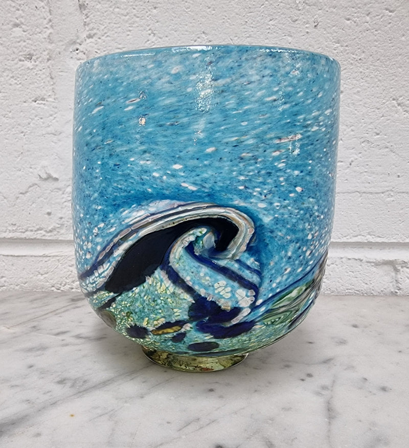Colorful art glass vase signed by Peter Reynolds. In good original condition with no chips or cracks.