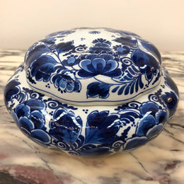 Beautiful Delft Lidded Bowl