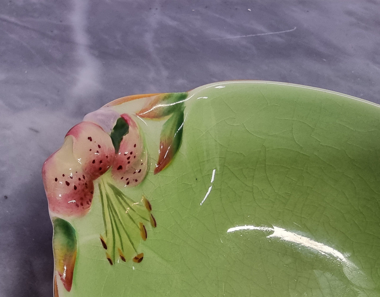 Lovely small Royal Winton tiger lily bowl, in great original condition.