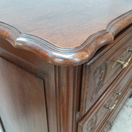 French Chest of Drawers-1