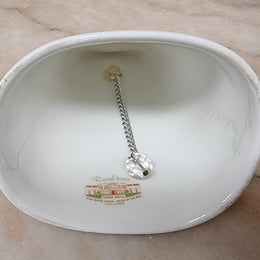 “Royal Tara” Ireland China decorated bell. It is in good original condition, please view photos as they help form part of the description.