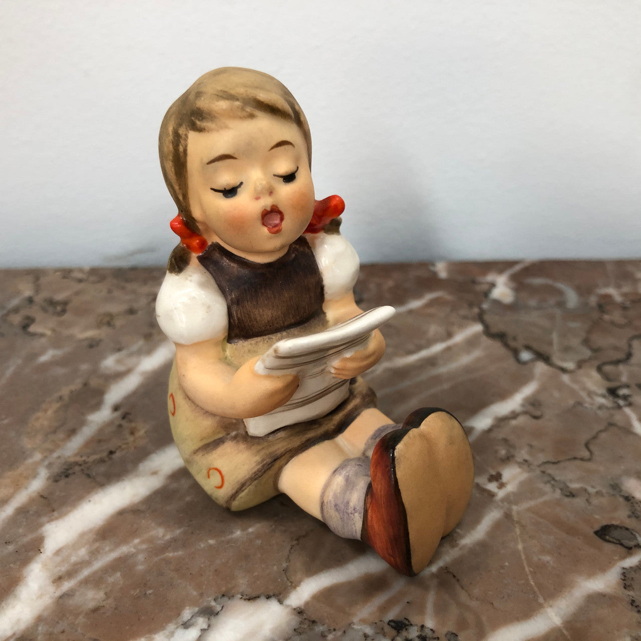 Vintage Hummel Figurine 389 Girl With Music Sheets