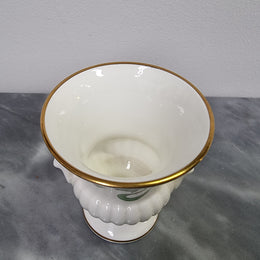 Wedgwood small urn vase with a dragon pattern and gold trim, in great original condition.