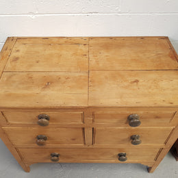 Gorgeous Vintage Pine Chest Of Drawers