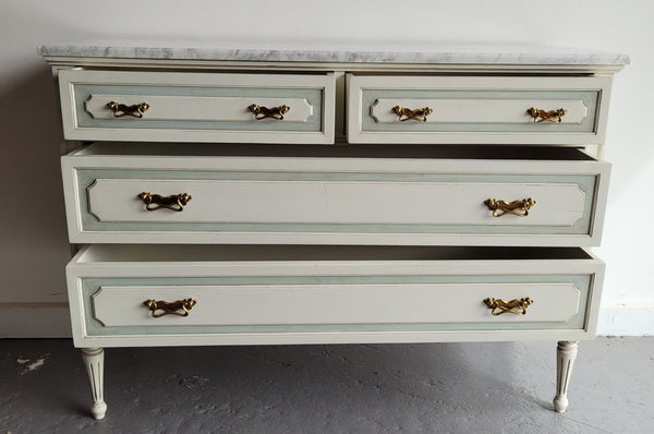 Charming Vintage French Louis 16th style original chalk painted chest of four drawers. It has been sourced from France and in good original condition.