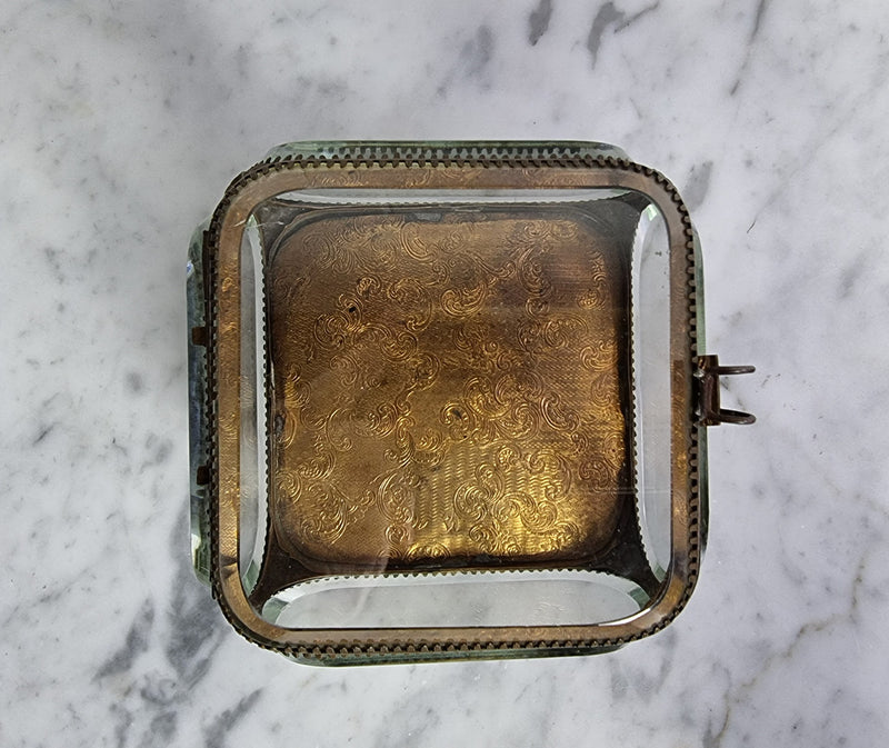 Antique French beveled glass vitrine casket "large size". In good original condition, please view photos as they help form part of the description.