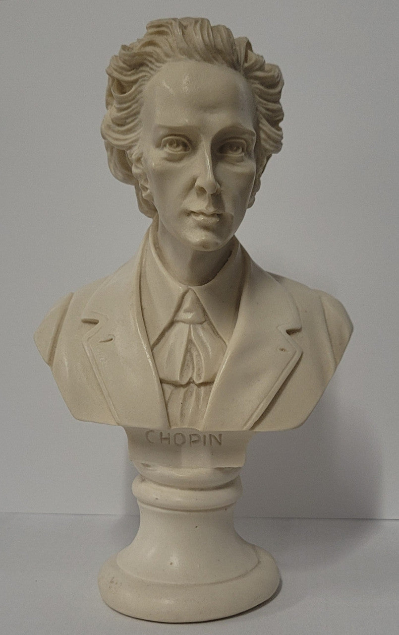 Vintage resin bust of "Chopin". It is in good original condition, please view photos as they help form part of the description.