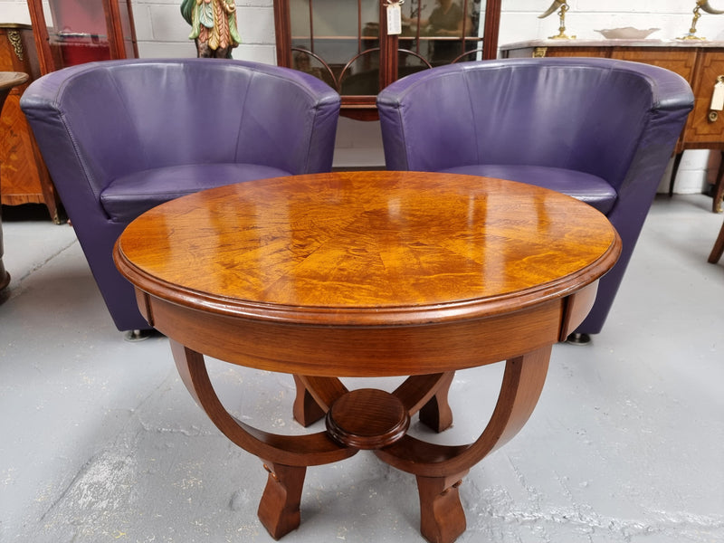 Art Deco figured Walnut round occasional table. It is in good original detailed condition and has been sourced locally.