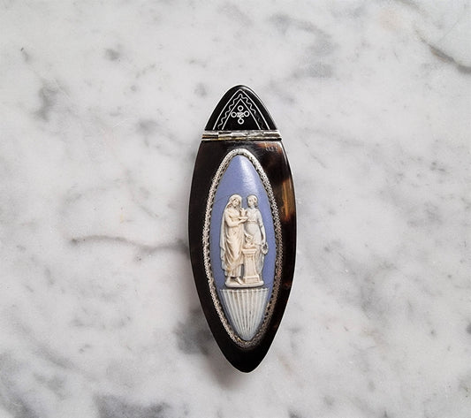 Rare Georgian Tortoiseshell and Jasper Ware and Silver snuff box. Oval shape and is in good original condition, please view photos as they help form part of the description.