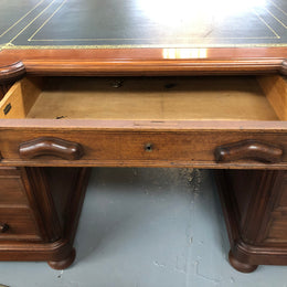 Superb Late 19th Century French Walnut Partners Desk